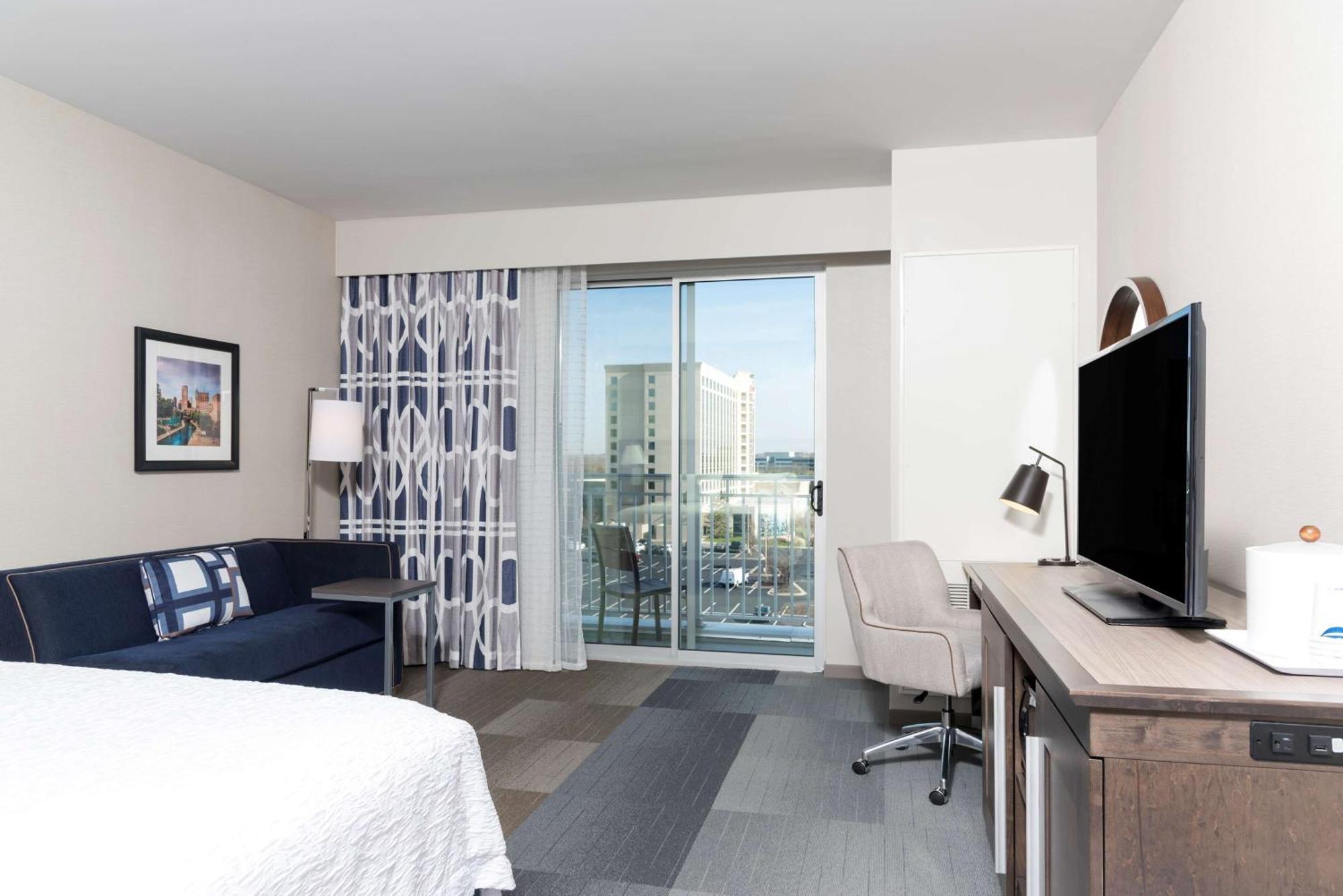Hampton Inn & Suites Indianapolis-Keystone, In Dış mekan fotoğraf